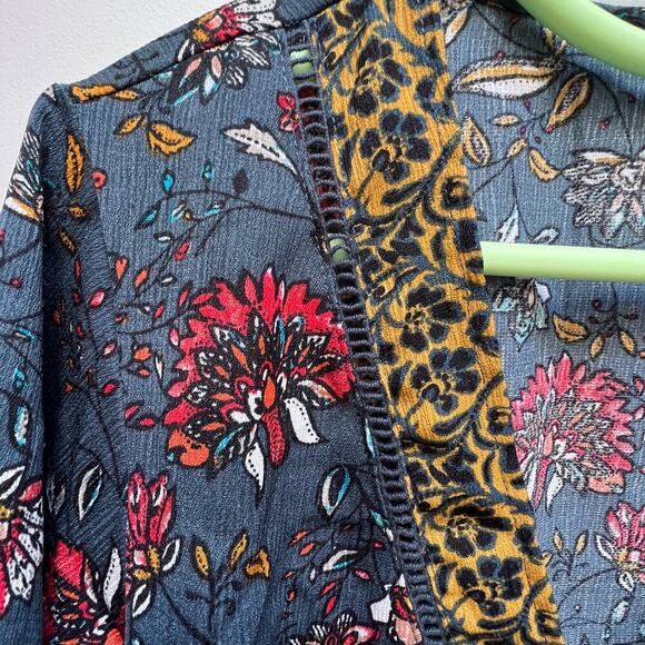 Colorful Floral Faux Wrap Blouse 3/4 Sleeve Elastic Waist - Picture 5 of 8